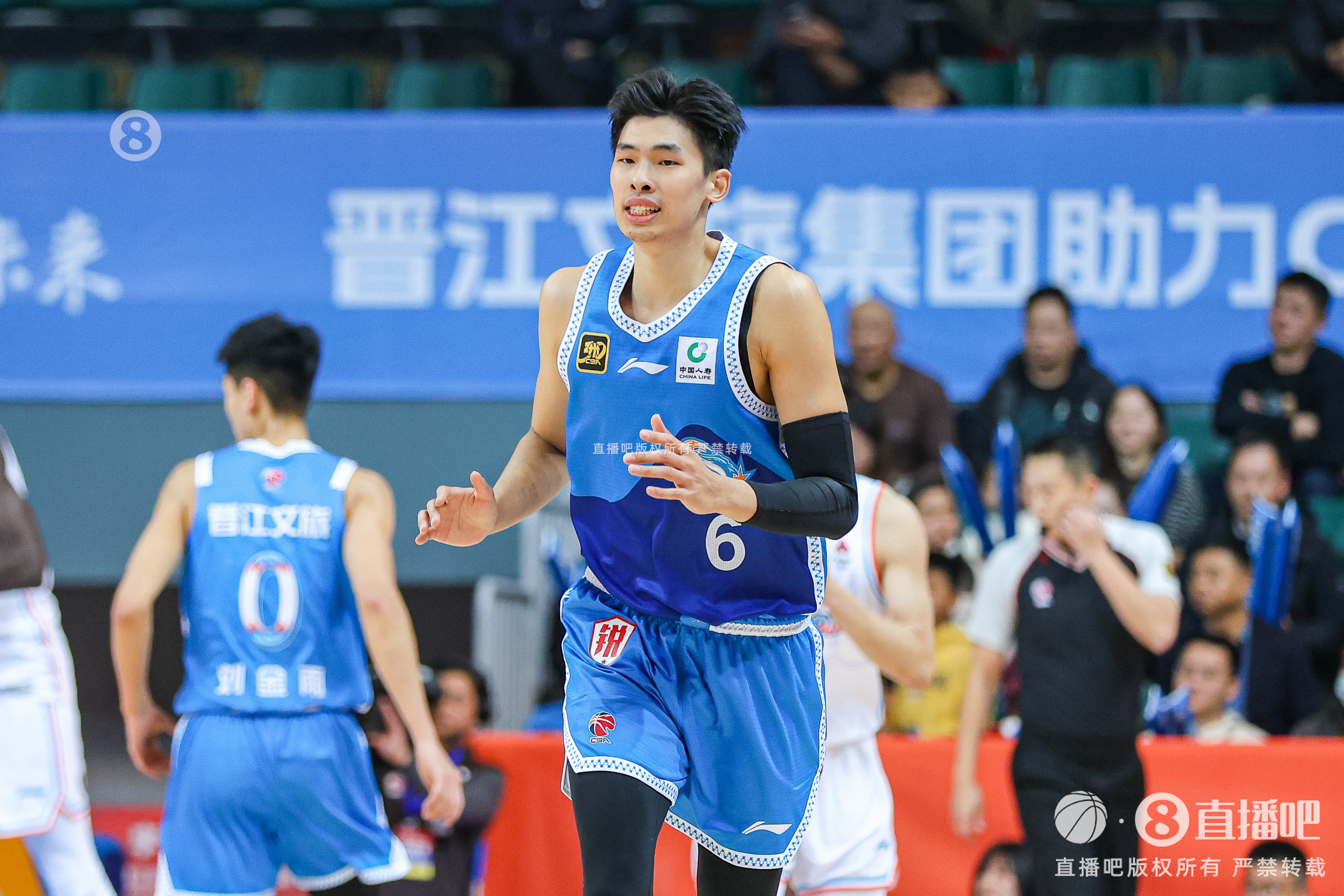 越打越好！鄒陽末節(jié)連進(jìn)關(guān)鍵球&罰球致勝 13中8&9罰8中砍25分11板